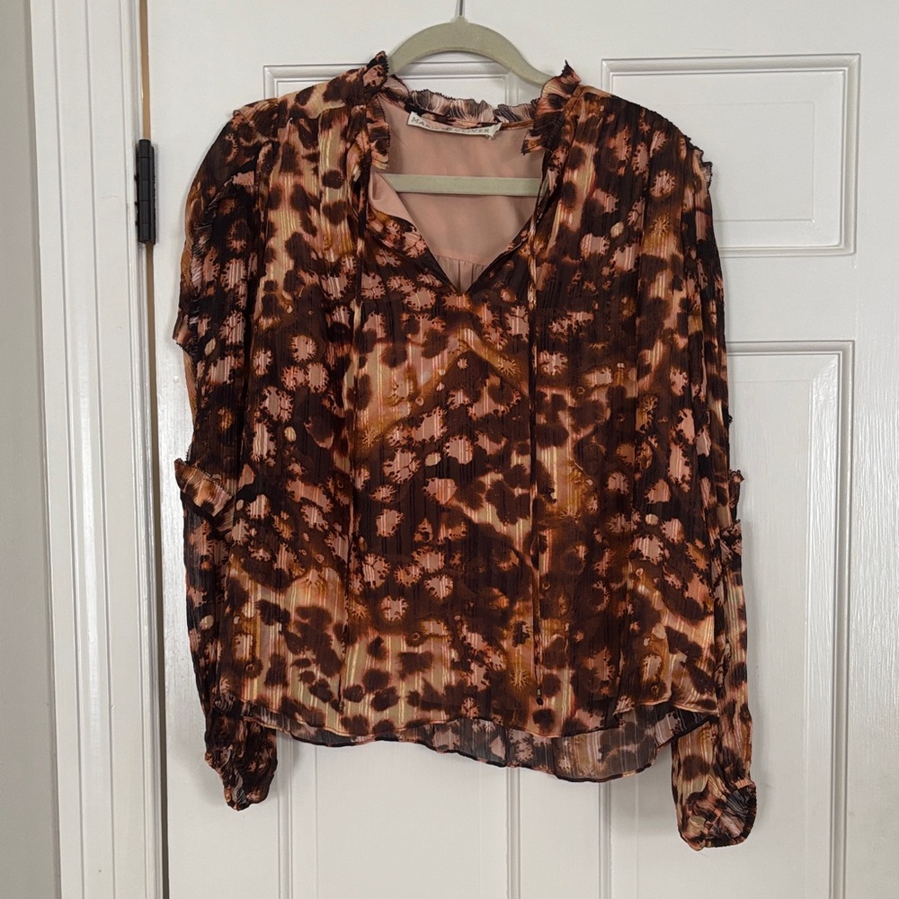 Marie Oliver. Excellent, like new condition. Animal print
